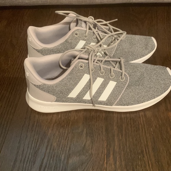 Adidas Racer Running Sneaker with Memory foam foot bed size 9 in gray - Picture 2 of 5